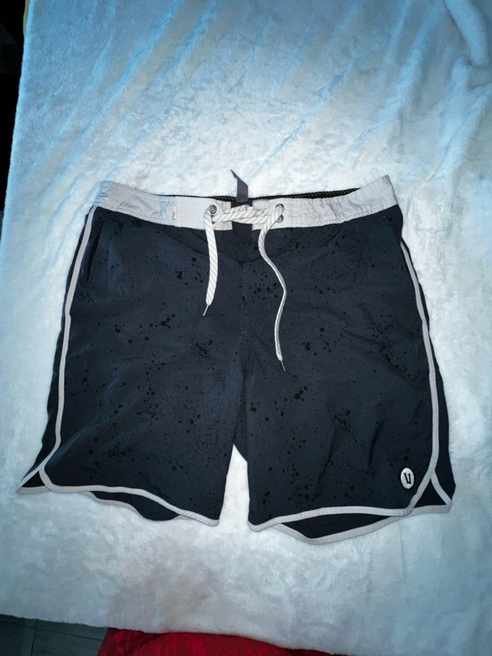 Vuori men’s cruise board shorts size 32 sports athletic